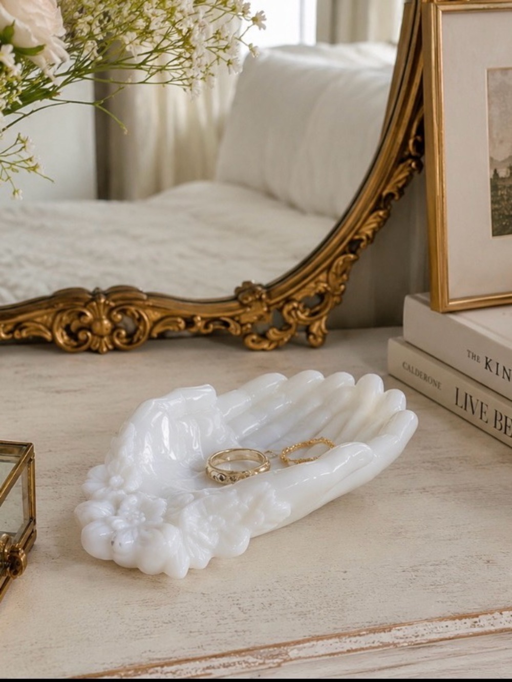 ❤️ Vintage White Opaline Glass Hand Jewelry Dish / Trinket Holder